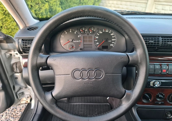 Audi A4 cena 9500 przebieg: 108300, rok produkcji 1996 z Świątniki Górne małe 466